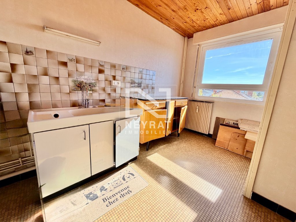 APPARTEMENT T4 A VENDRE - CHALON SUR SAONE - 70.74 m2 - 88 000 &euro;