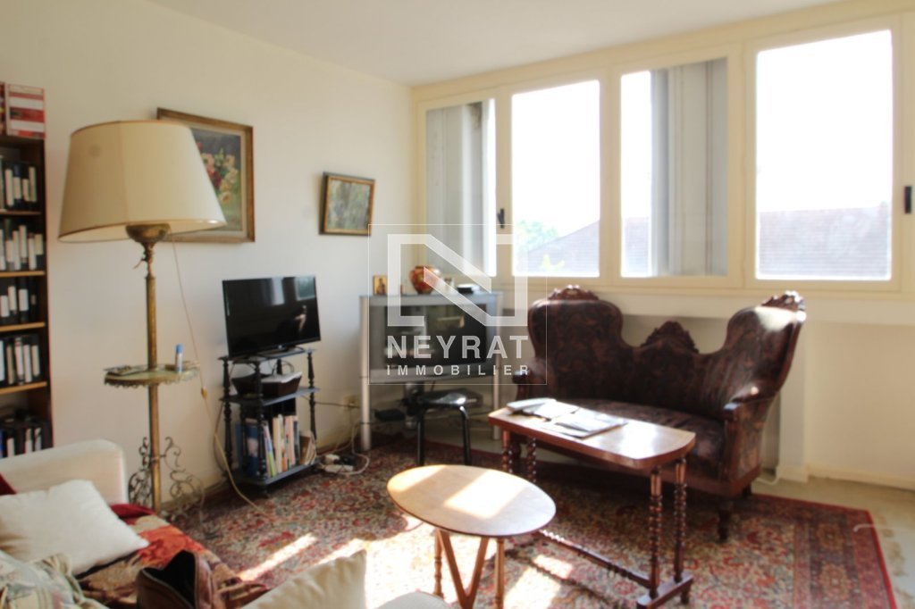 APPARTEMENT T4 - CHALON SUR SAONE - 67.56 m2 - 46 000 &euro;