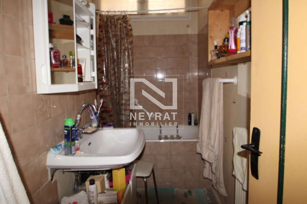 APPARTEMENT T4 - CHALON SUR SAONE - 67.56 m2 - 46 000 &euro;