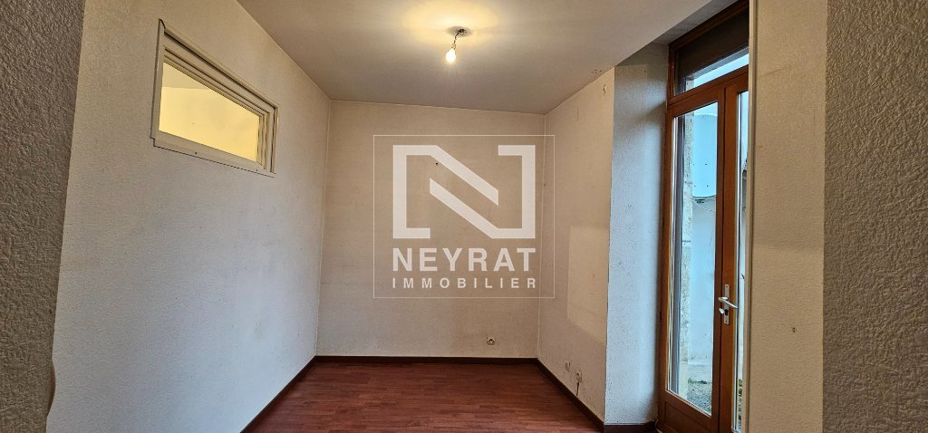 APPARTEMENT T4 A VENDRE - CHENOVE - 80 m2 - 197�400�&euro;