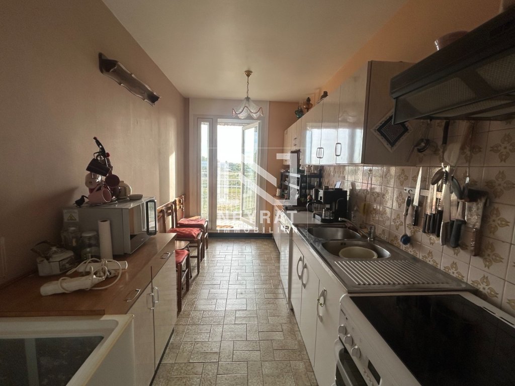APPARTEMENT T4 A VENDRE - DIGOIN - 80.29 m2 - 99 000 &euro;