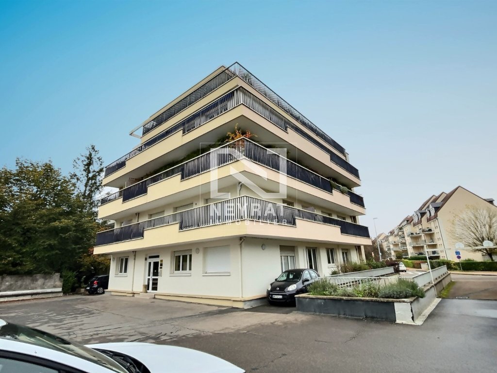 APPARTEMENT T4 AVEC TERRASSE CAVE ET GARAGE A VENDRE - DIJON - 83 m2 - 240000€
