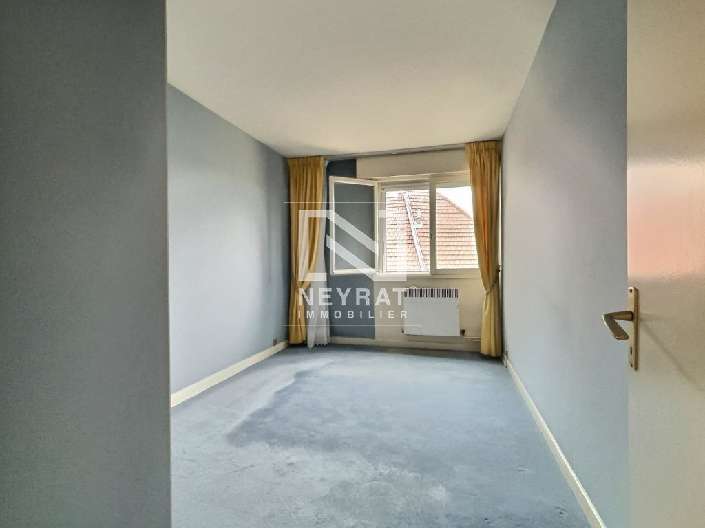 APPARTEMENT T4 AVEC TERRASSE CAVE ET GARAGE - DIJON - 83 m2 - VENDU