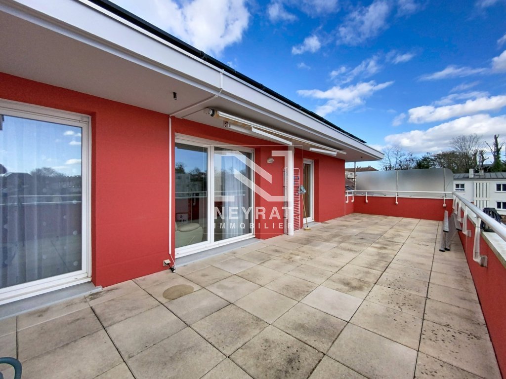 Appartement Type 4 au dernier �tage A VENDRE - DIJON - 90.3 m2 - 299�000�&euro;