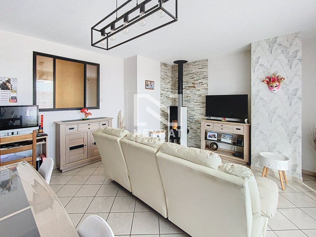 Appartement Type 4 au dernier �tage A VENDRE - DIJON - 90.3 m2 - 299�000�&euro;