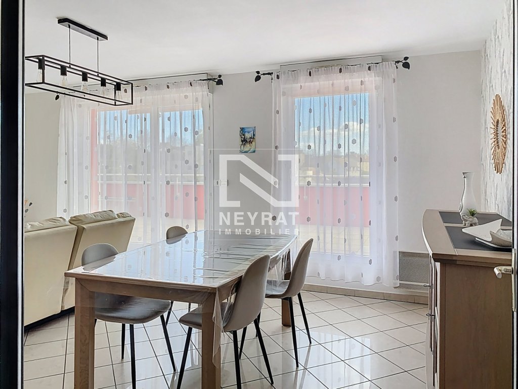 Appartement Type 4 au dernier �tage A VENDRE - DIJON - 90.3 m2 - 299�000�&euro;