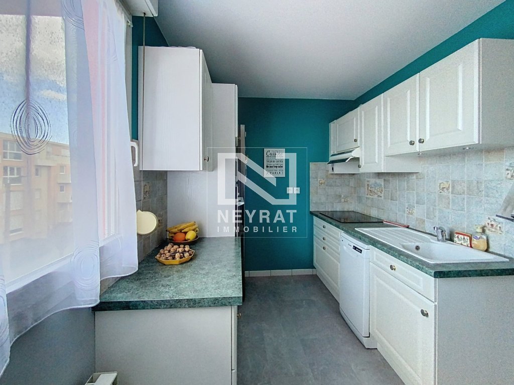 Appartement Type 4 au dernier �tage A VENDRE - DIJON - 90.3 m2 - 299�000�&euro;