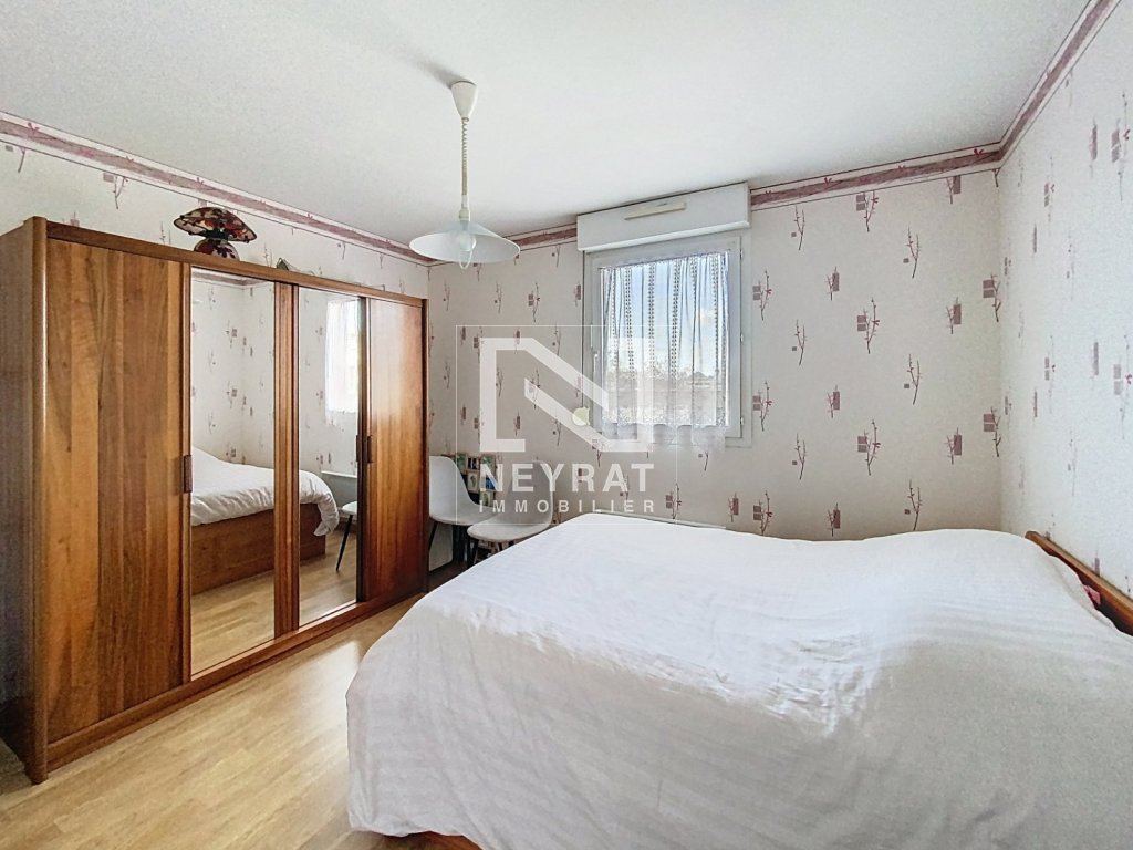 Appartement Type 4 au dernier �tage A VENDRE - DIJON - 90.3 m2 - 299�000�&euro;