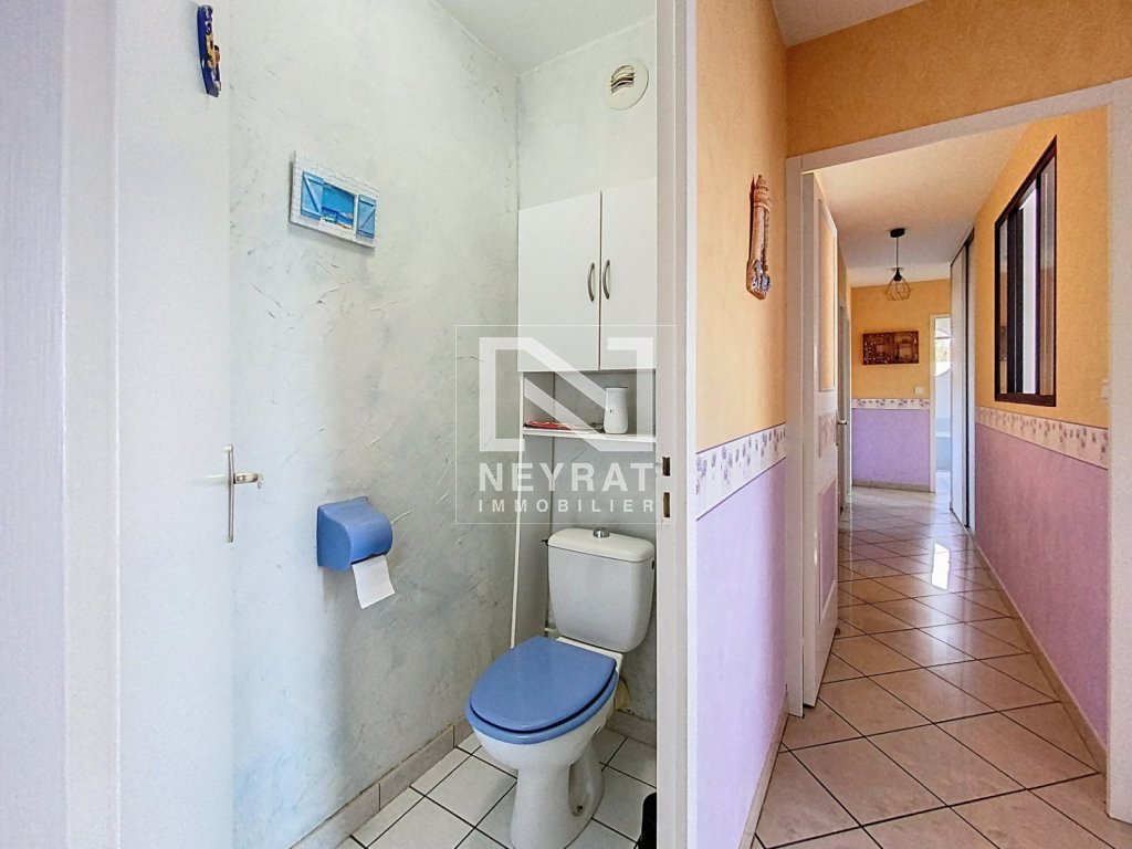 Appartement Type 4 au dernier �tage A VENDRE - DIJON - 90.3 m2 - 299�000�&euro;