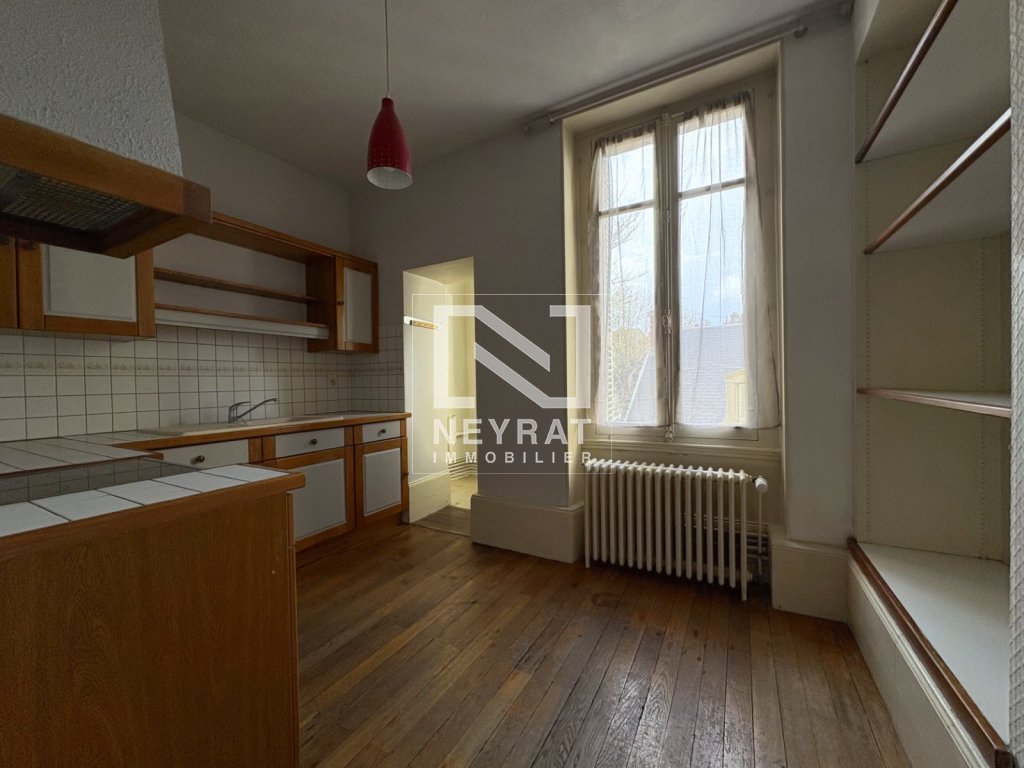 APPARTEMENT TYPE 4 AVEC BALCON - WILSON A VENDRE - DIJON - 88.7 m2 - 240�000�&euro;