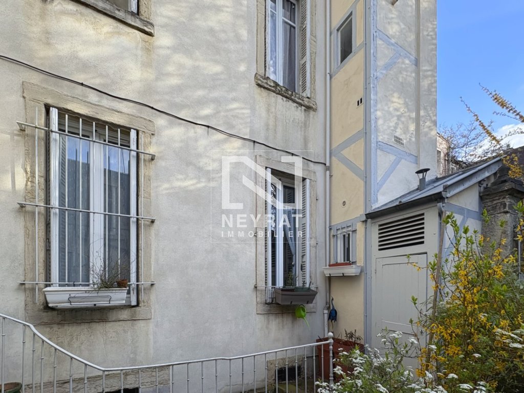 APPARTEMENT TYPE 4 AVEC BALCON - WILSON A VENDRE - DIJON - 88.7 m2 - 240�000�&euro;