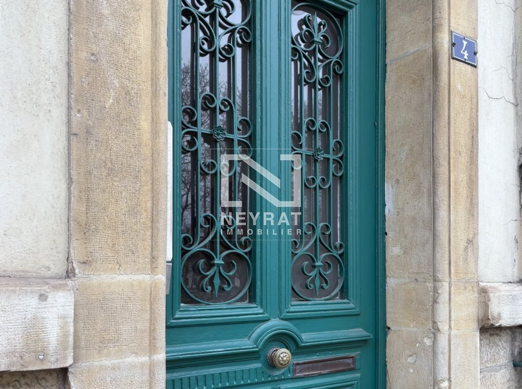 APPARTEMENT TYPE 4 AVEC BALCON - WILSON A VENDRE - DIJON - 88.7 m2 - 240�000�&euro;