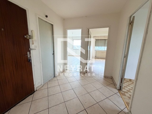 T 4 à rénover A VENDRE - DIJON TIRE PESSEAU - 72.72 m2 - 75 000 &euro;