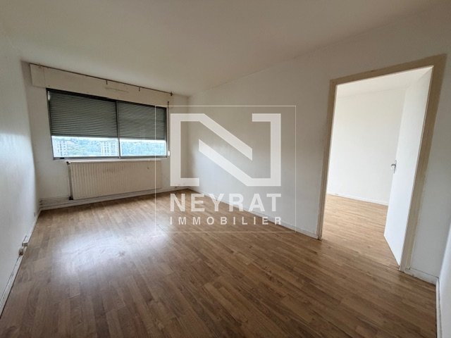 T 4 à rénover A VENDRE - DIJON TIRE PESSEAU - 72.72 m2 - 75 000 &euro;