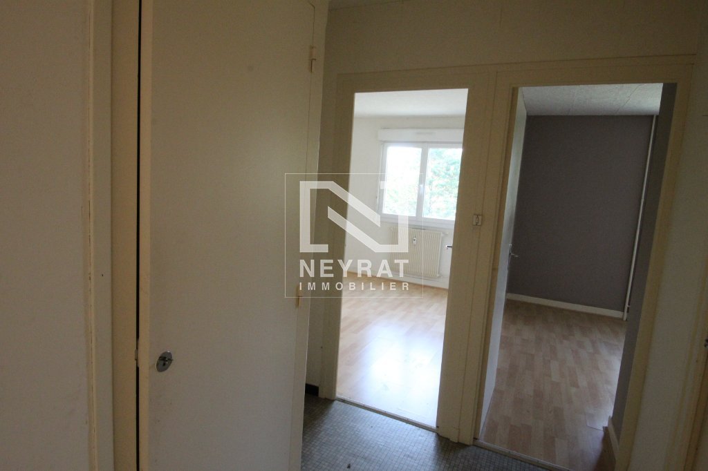 T4 lumineux de 70 m  Louhans