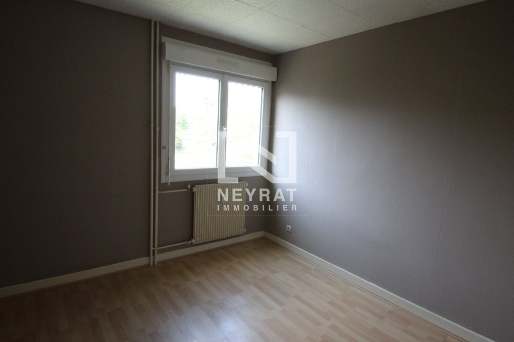 T4 lumineux de 70 m  Louhans