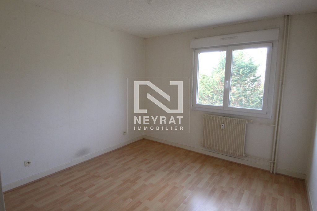 T4 lumineux de 70 m  Louhans