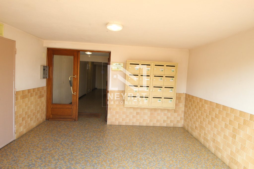 T4 lumineux de 70 m  Louhans