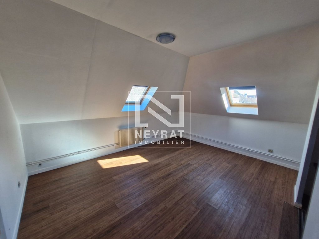 APPARTEMENT TYPE 4 - NUITS ST GEORGES - 89 m2 - VENDU