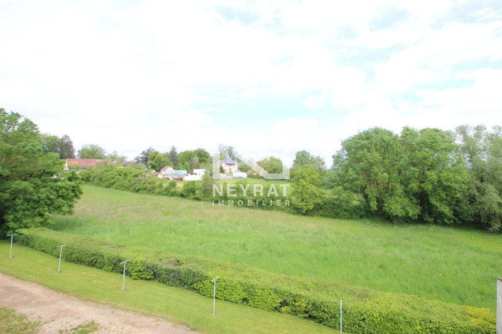 Appartement avec 2 chambres et garage A VENDRE - PIERRE DE BRESSE - 80 m2 - 76 000 &euro;