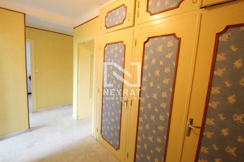 Appartement avec 2 chambres et garage A VENDRE - PIERRE DE BRESSE - 80 m2 - 76 000 &euro;