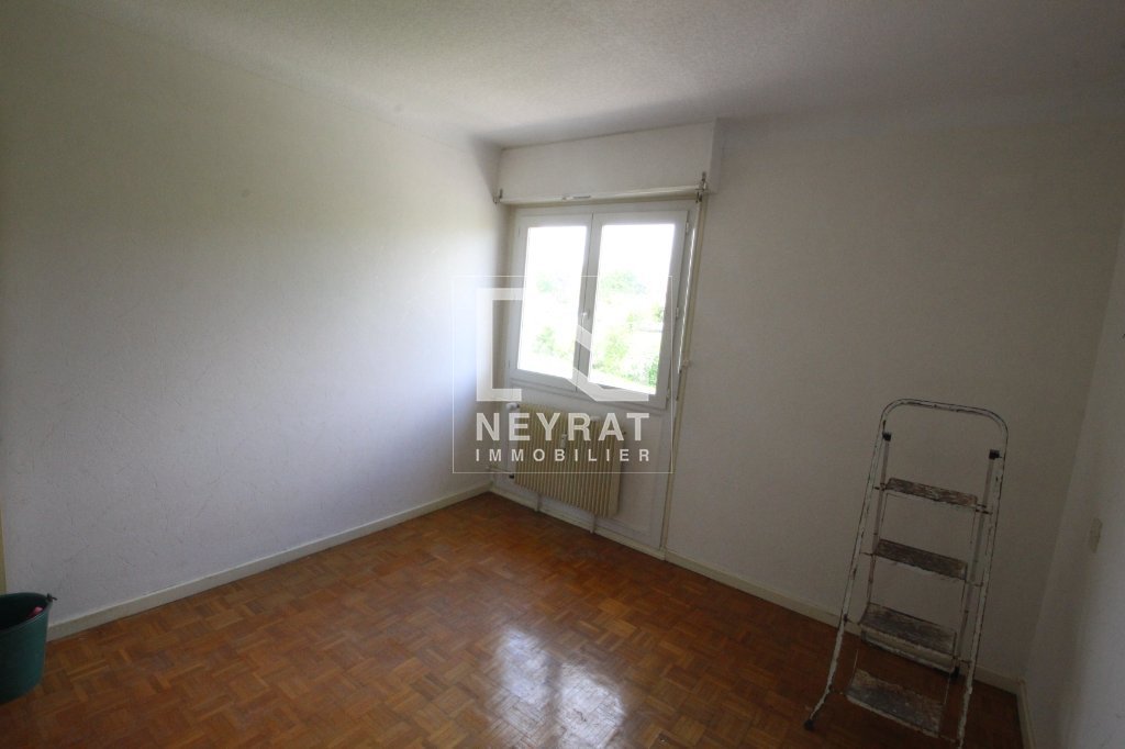 Appartement avec 2 chambres et garage A VENDRE - PIERRE DE BRESSE - 80 m2 - 76 000 &euro;