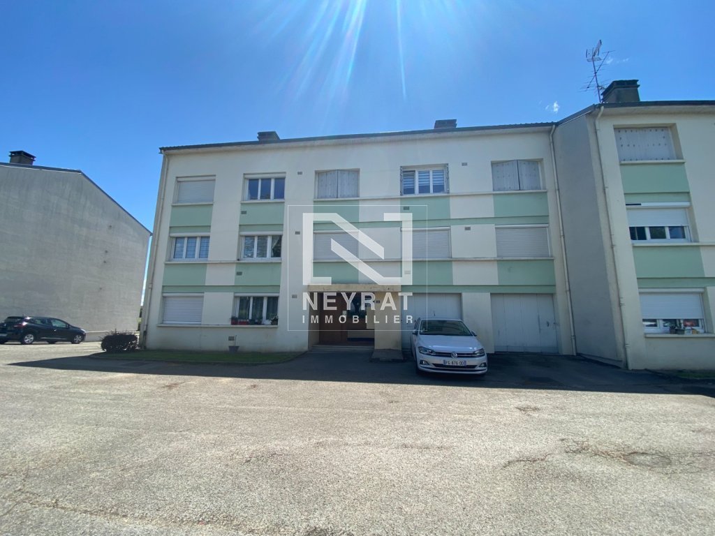 APPARTEMENT TYPE 4 AVEC GARAGE ET CAVE - ST MARCEL - 73.69 m2 - VENDU