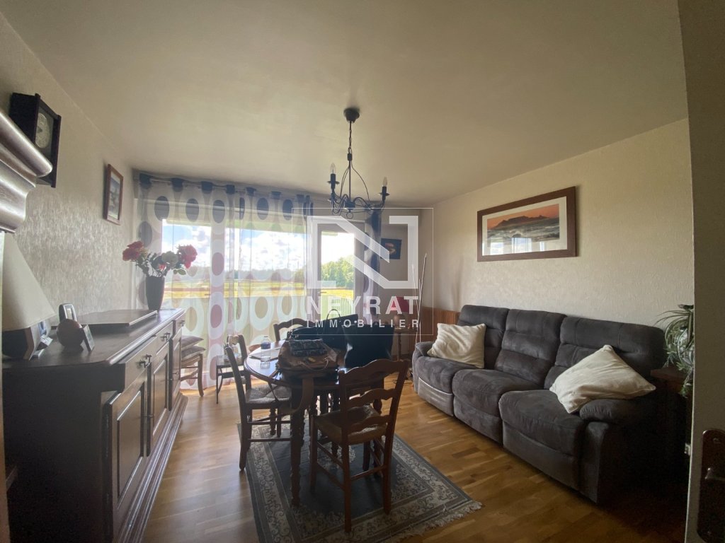 APPARTEMENT TYPE 4 AVEC GARAGE ET CAVE - ST MARCEL - 73.69 m2 - VENDU