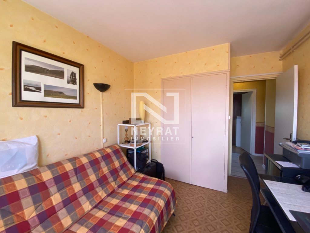 APPARTEMENT TYPE 4 AVEC GARAGE ET CAVE - ST MARCEL - 73.69 m2 - VENDU