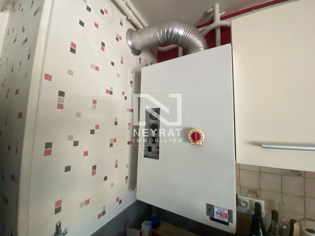 APPARTEMENT TYPE 4 AVEC GARAGE ET CAVE - ST MARCEL - 73.69 m2 - VENDU