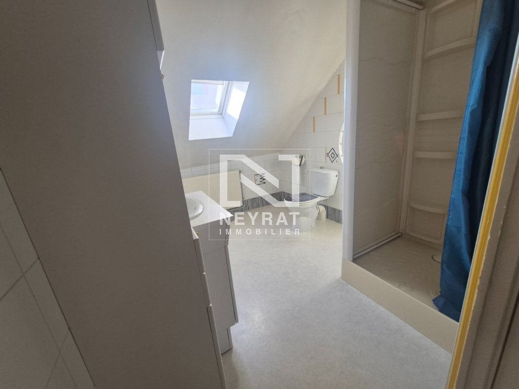 APPARTEMENT T5 A LOUER - AUTUN - 150 m2 - 840 &euro; charges comprises par mois