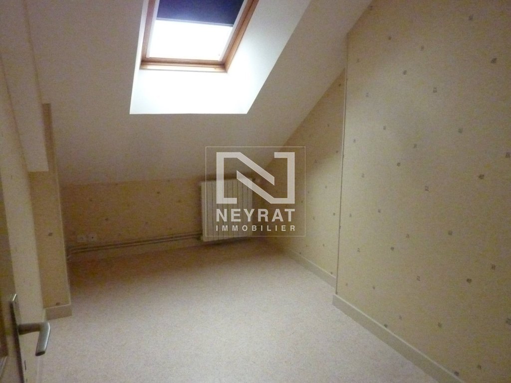 APPARTEMENT T5 A LOUER - AUTUN - 71.95 m2 - 485 &euro; charges comprises par mois