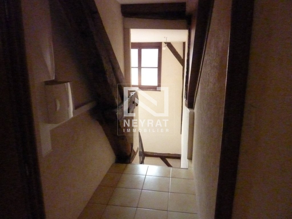 APPARTEMENT T5 A LOUER - AUTUN - 71.95 m2 - 485 &euro; charges comprises par mois