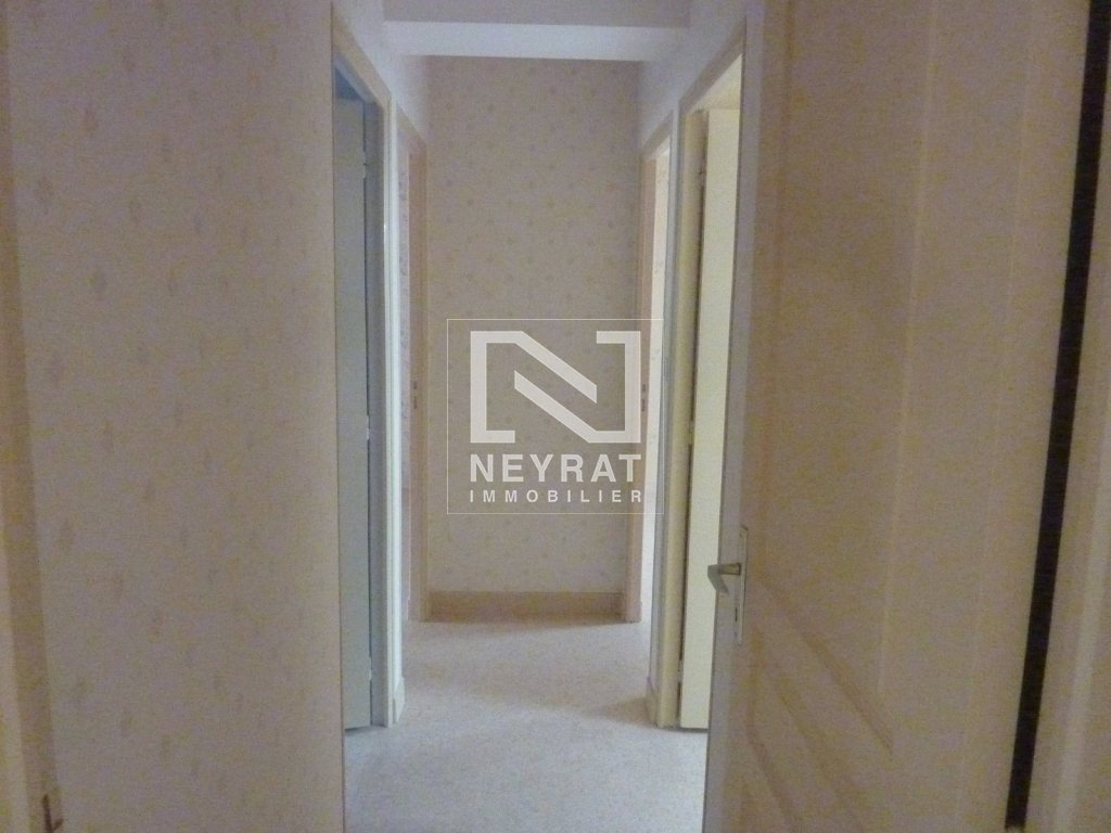APPARTEMENT T5 A LOUER - AUTUN - 71.95 m2 - 485 &euro; charges comprises par mois