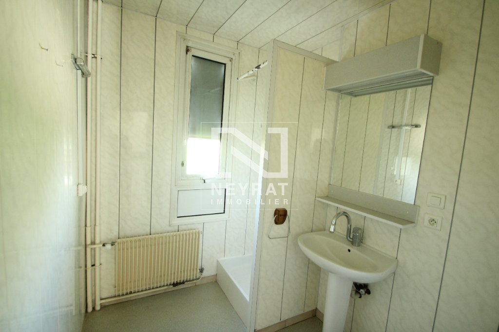 APPARTEMENT T5 A LOUER - CHAGNY - 85.4 m2 - 750 &euro; charges comprises par mois