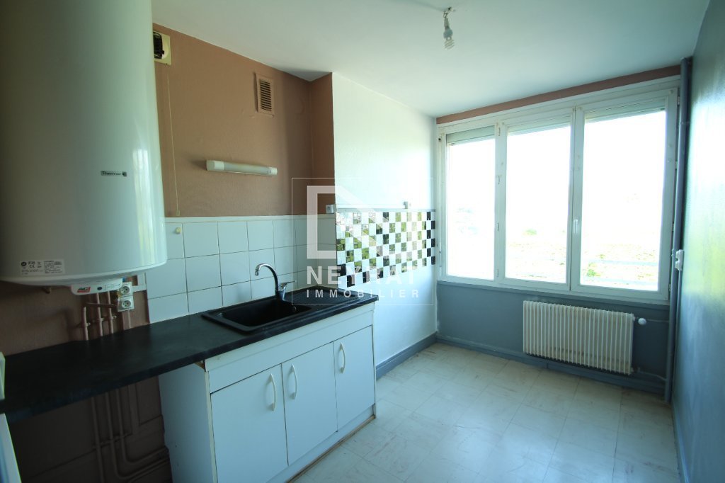 APPARTEMENT T5 A LOUER - CHAGNY - 85.4 m2 - 750 &euro; charges comprises par mois
