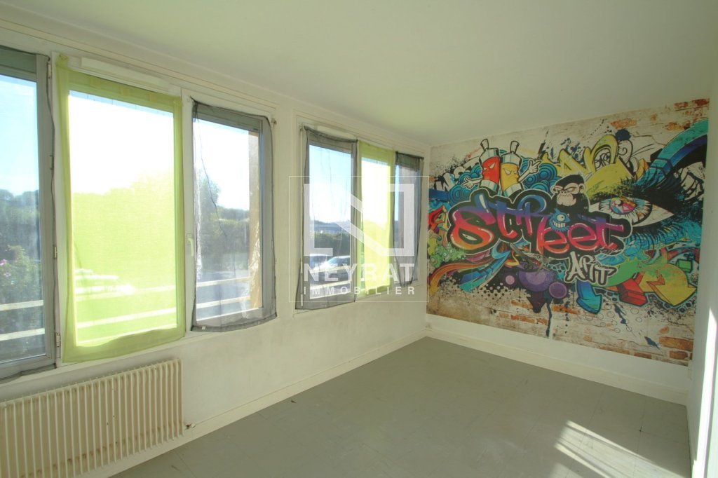 Appartement T5 A LOUER - CHAGNY - 86.61 m2 - 750 &euro; charges comprises par mois