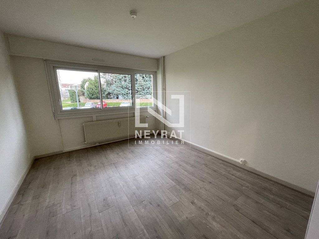 APPARTEMENT T5 A LOUER - CHALON SUR SAONE - 101.47 m2 - 890€ charges comprises par mois