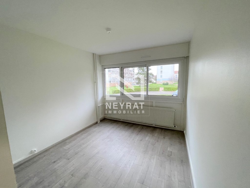 APPARTEMENT T5 A LOUER - CHALON SUR SAONE - 101.47 m2 - 890€ charges comprises par mois