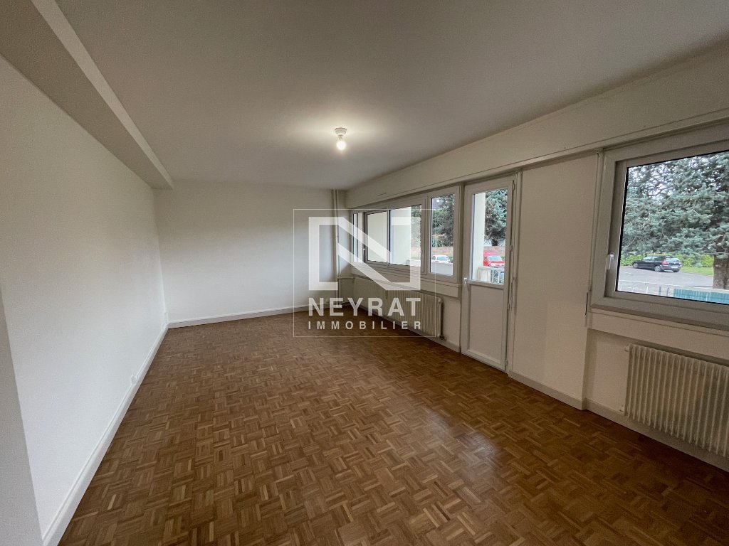 APPARTEMENT T5 A LOUER - CHALON SUR SAONE - 101.47 m2 - 890€ charges comprises par mois