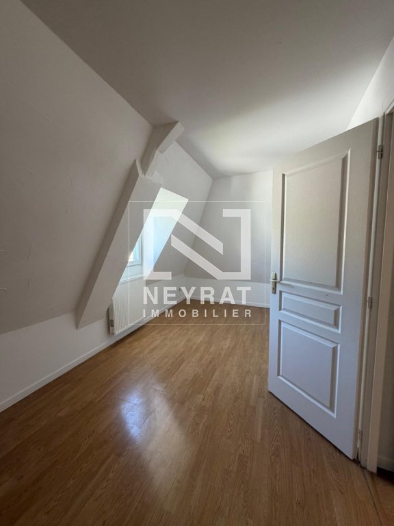 APPARTEMENT T5 A LOUER - CHALON SUR SAONE - 77 m2 - 750 &euro; charges comprises par mois