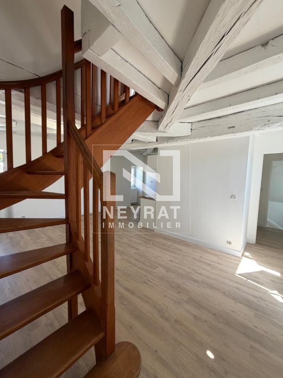 APPARTEMENT T5 A LOUER - CHALON SUR SAONE - 77 m2 - 750 &euro; charges comprises par mois
