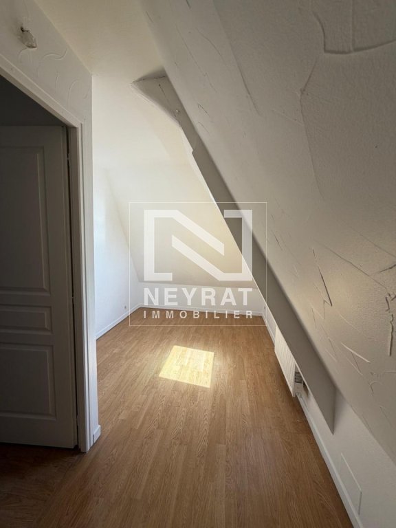 APPARTEMENT T5 A LOUER - CHALON SUR SAONE - 77 m2 - 750 &euro; charges comprises par mois