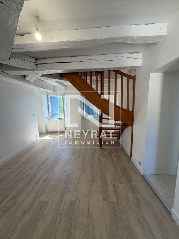 APPARTEMENT T5 A LOUER - CHALON SUR SAONE - 77 m2 - 750 &euro; charges comprises par mois