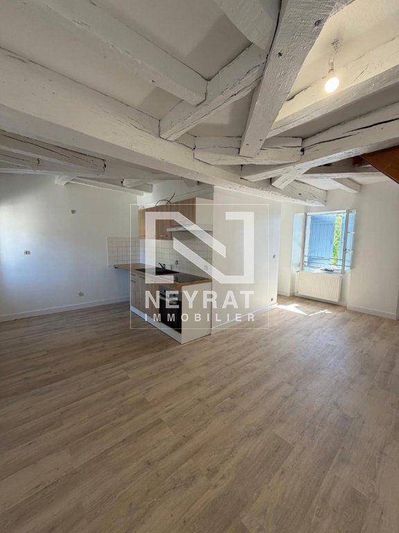 APPARTEMENT T5 A LOUER - CHALON SUR SAONE - 77 m2 - 750 &euro; charges comprises par mois