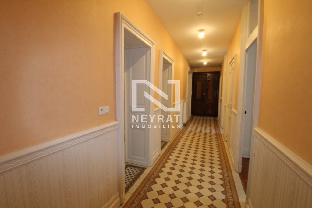 APPARTEMENT T5 A LOUER - CHALON SUR SAONE - 155 m2 - 1 048 € charges comprises par mois