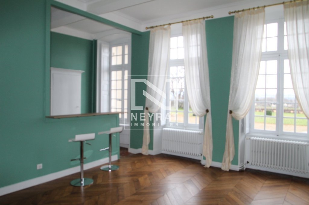 APPARTEMENT - DEMIGNY - 137.42 m2 - 1�145�&euro; charges comprises par mois