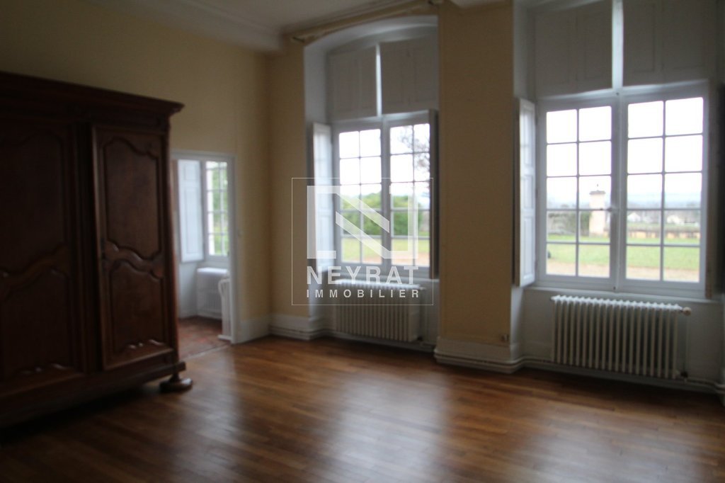 APPARTEMENT - DEMIGNY - 137.42 m2 - 1�145�&euro; charges comprises par mois