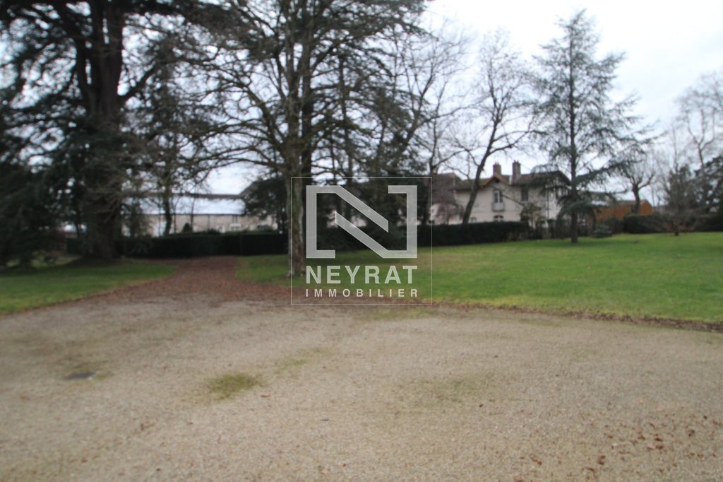 APPARTEMENT - DEMIGNY - 137.42 m2 - 1�145�&euro; charges comprises par mois