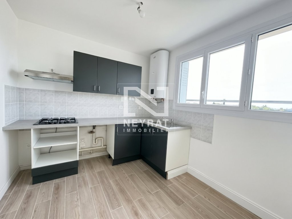 APPARTEMENT T5 A LOUER - DIGOIN - 89.91 m2 - 680 &euro; charges comprises par mois